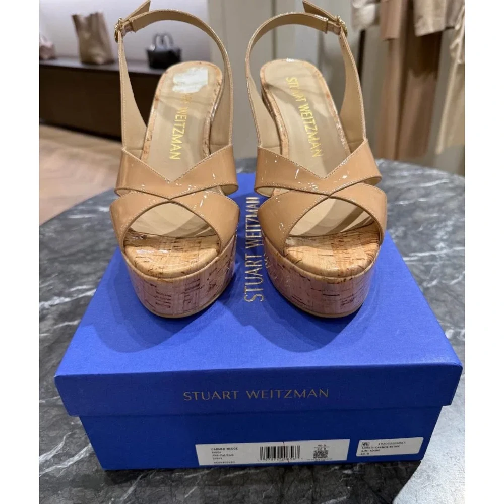 $500 STUART WEITZMAN Riveria patent-leather wedge slingback sandals 10